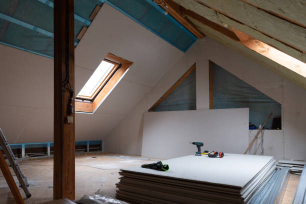 Best Types of Insulation in Eslon, CA